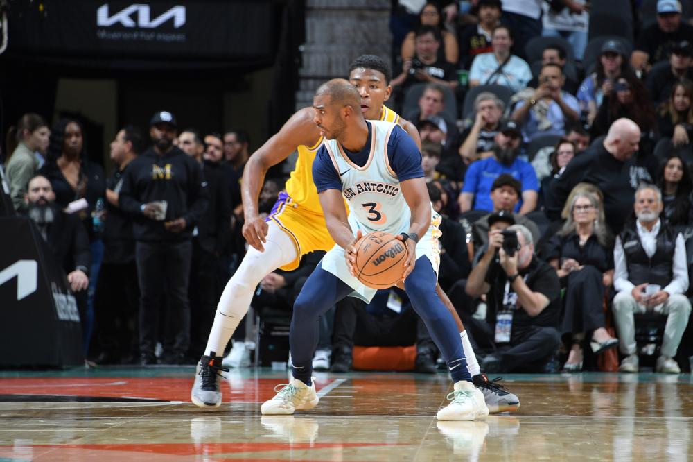 际舞台上展 际舞台上展